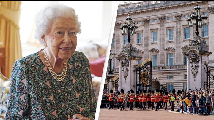 The Queen 'Leaves' Buckingham Palace For Good