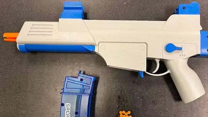 Water gun that on sale shoots water pellets