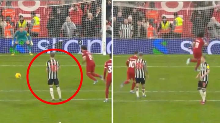 Anthony Gordon embarrassed as fans spot what he did seconds before Mo Salah  penalty