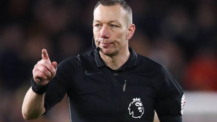 Who is the referee for Everton vs Chelsea?