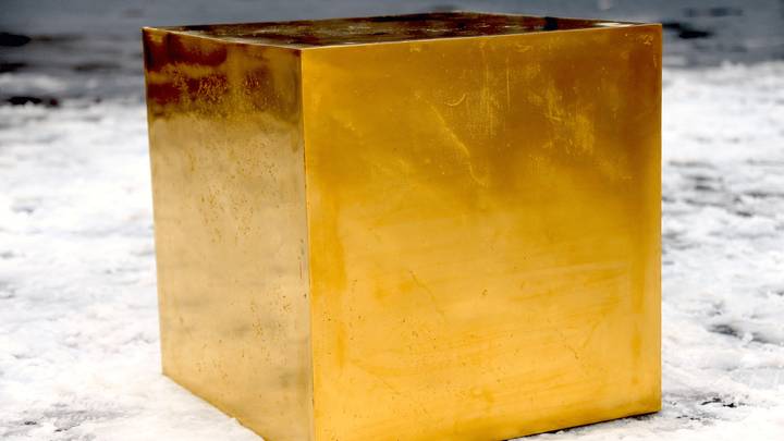 Giant Cube Made Out Of Pure Gold Unveiled In New York's Central Park