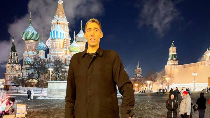 World's Tallest Man Travels To Russia In Search Of A Wife