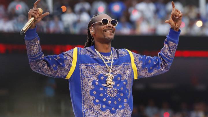 Footage Emerges Of Snoop Dogg Smoking A Joint Before Going On Stage At Super Bowl