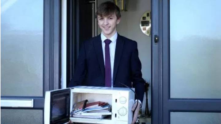 School Bans Bags So Student Brings His Books In A Microwave