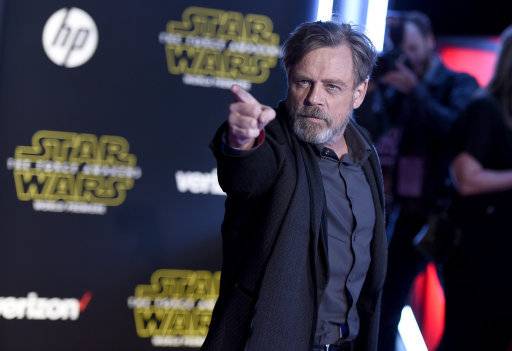 Mark Hamill Has Once Again Trolled 'Star Wars' Fans On Twitter With Possible Spoilers 