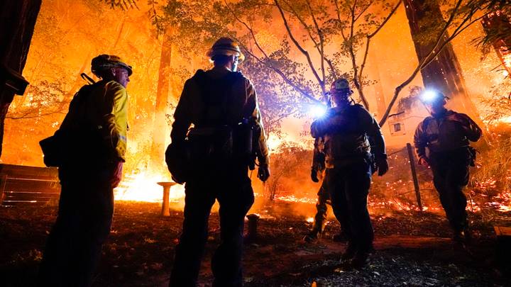 America Is Begging For Australian Firefighters To Help Them Battle Out Of Control Wildfires