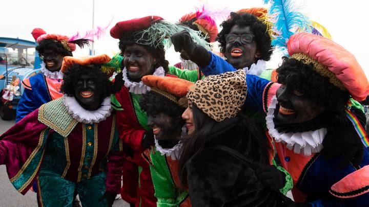 'Black Pete' Christmas Parade Sparks Protests In The Netherlands Over Use Of Blackface