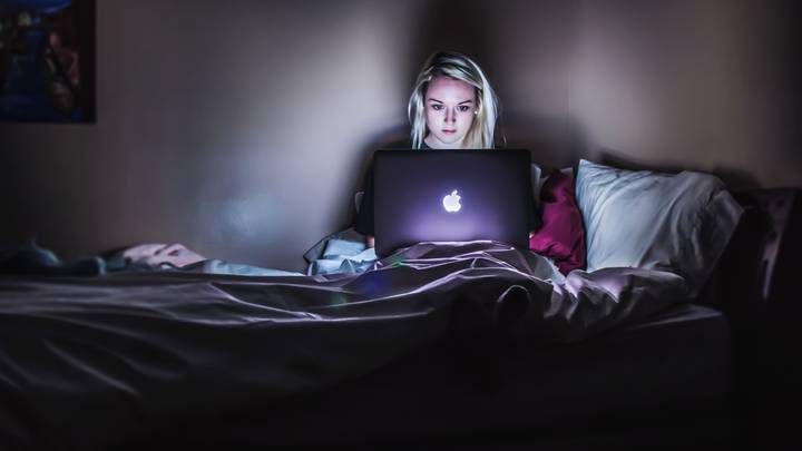 Psychologists Have New Term For People Who Stay Up Past Their Bed Time Watching Netflix