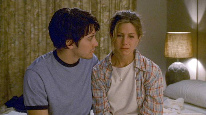Jake Gyllenhaal Had To Use 'Pillow Technique' During Sex Scenes With Jennifer Aniston