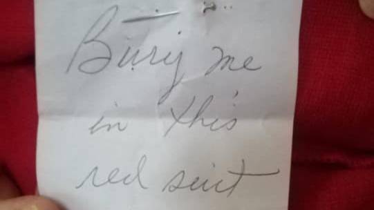 Woman's Finds Eerie Note In Pocket Of Charity Shop Jacket