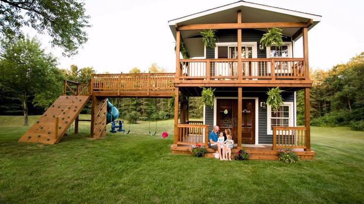 Dad Builds His Daughters An Awesome Two-Storey Playhouse