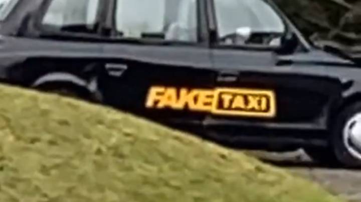 ​Man Spots 'Fake Taxi' While Out On Walk With Pal