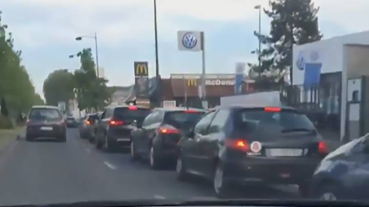 Huge Line Of Cars Queue For McDonald's After Drive Thru Reopens 