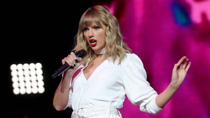Taylor Swift Is Giving Fans Money To Help During The Coronavirus Pandemic