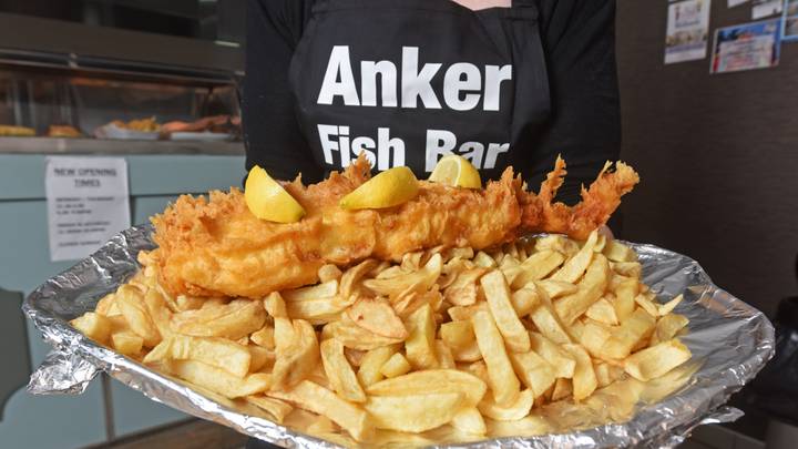 Chippy Challenges Diners With 3,000-Calorie Fish And Chip Meal Weighing 2.5kg 