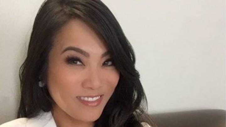 Dr Pimple Popper Explains Why People Love Her Gross Videos