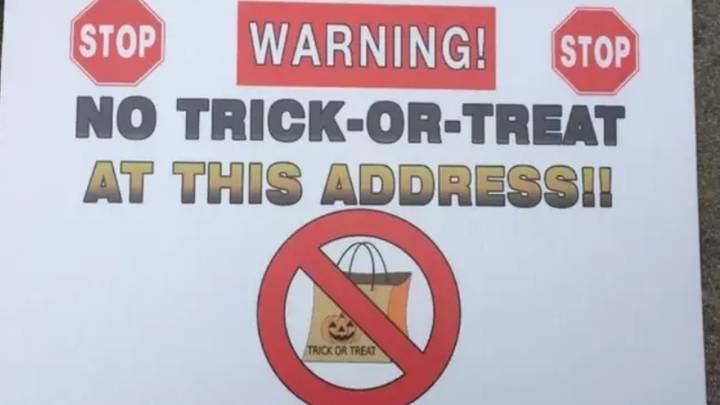 ​Judge Bans Police From Putting Warning Signs Outside Sex Offenders’ Houses For Halloween