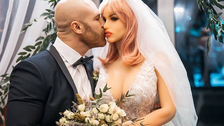 Kazakhstani Bodybuilder Yuri Tolochko Marries Sex Doll Girlfriend
