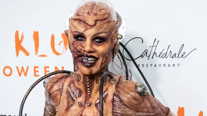 Heidi Klum Absolutely Wins At Halloween With This Terrifying Outfit 