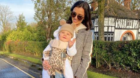 Lucy Mecklenburgh Shares Honest Pic Of Her Postpartum Hair Loss