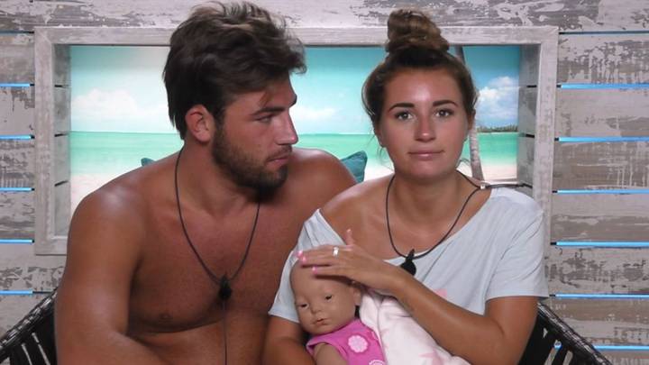 Love Island Is Returning For a Christmas Reunion Special
