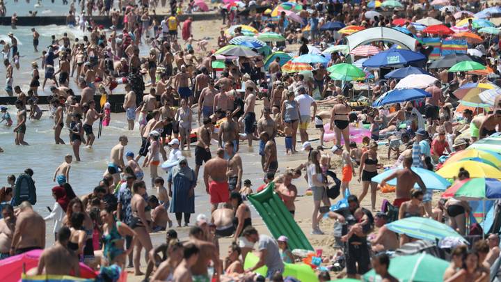 The Government Is Threatening To Close Down Beaches If People Don't Social Distance