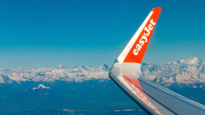 EasyJet Asks Passenger To Remove Photo Of 'Backless Seats' On Flight 