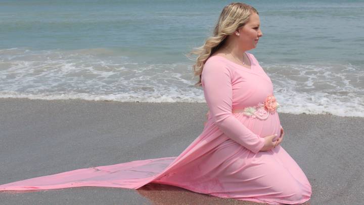Mum's Maternity Photoshoot Pictures Capture The Moment A Plane Crashes Into The Sea