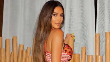 Fans Convinced Kim Kardashian Has Six Toes In New Pics