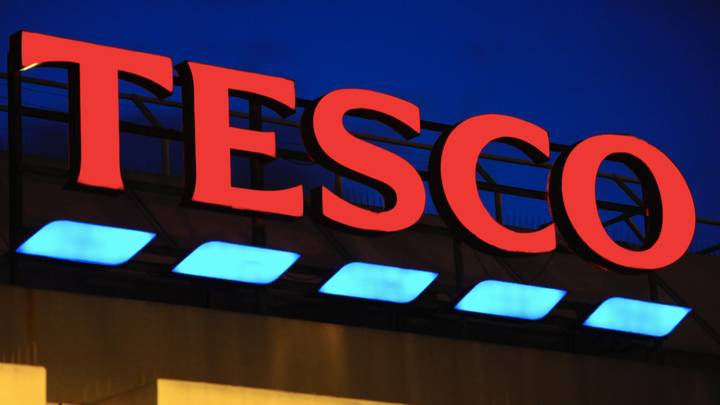 Tesco Store Closes After Thieves Steal Cash Point With Digger