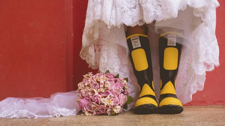 There Is A Way To Predict If It Will Rain On Your Wedding Day