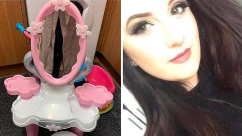 Mum Left Mortified By 'Filthy' Mirror Reflection Fail In Facebook Listing