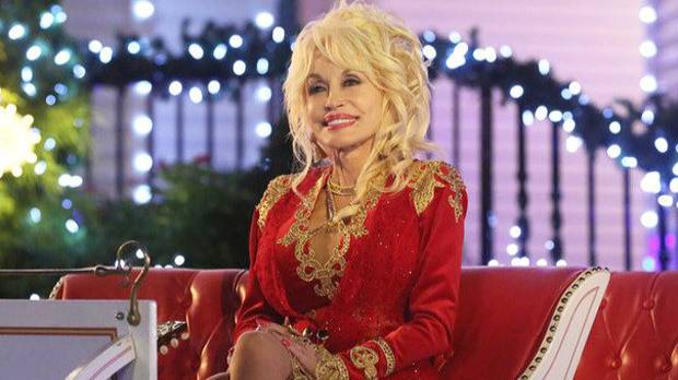 Dolly Parton Is Making A Christmas TV Special