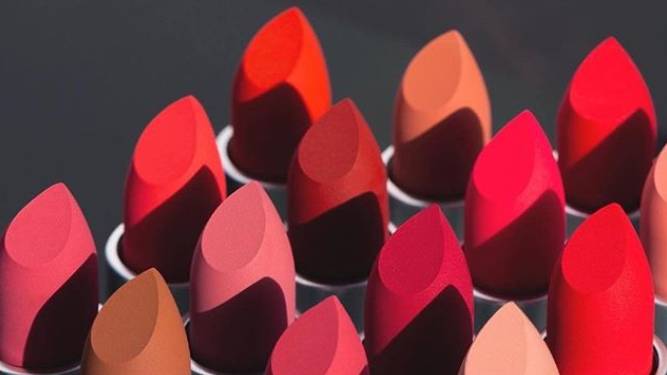 MAC Is Giving Away Free Lipsticks For National Lipstick Day