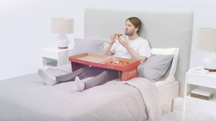 This Pizza Box Designed For Eating In Bed Is Game Changing