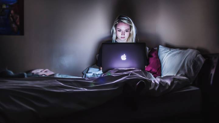 Dream Job Pays You £24k To Watch Netflix All Day And Nap
