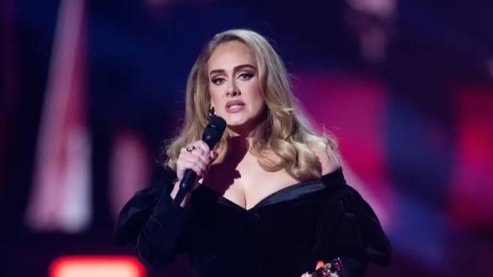 Adele Fans Defend Star Over Comments On First 'Genderless' BRITs
