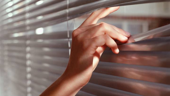 Terrifying Reason You Should Always Have Your Blinds Pointing Up