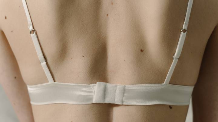It Turns Out We've Been Taking Our Bra Off Wrong All This Time
