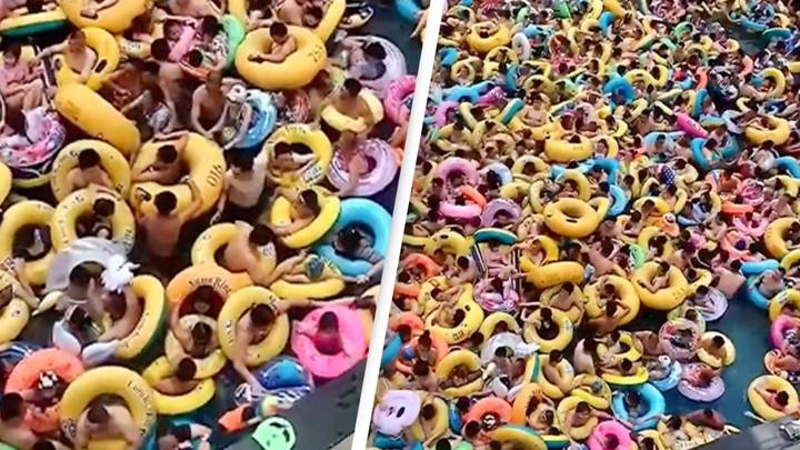 People are horrified at how crammed Chinese waterpark is