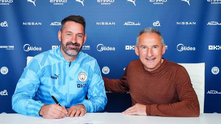 Manchester City Goalkeeper Signs New One-Year Contract