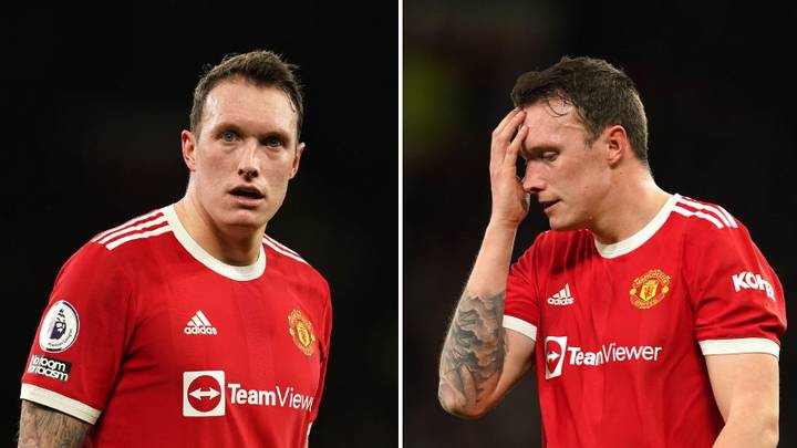 Pundit Blasts Manchester United's Phil Jones - 'I've No Idea How He's Still There'
