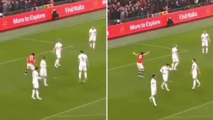 Manchester United Fans Absolutely Loved Edinson Cavani's Passionate Celebration For Scott McTominay's Goal