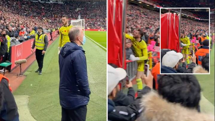 Furious David De Gea Storms Off At Half-Time And Punches Old Trafford Tunnel Entrance During Man United Defeat