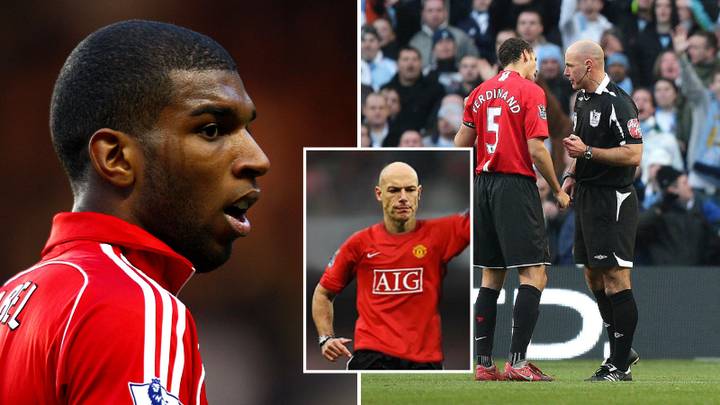 11 Years Ago, Ryan Babel Was Fined £10,000 For Tweeting Image Of Howard Webb In Manchester United Shirt