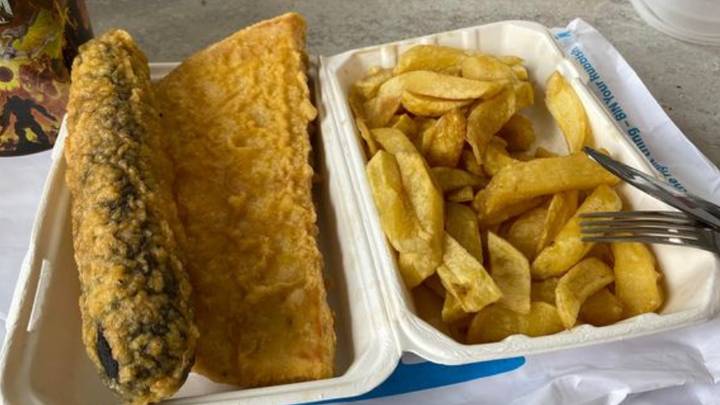 Man Leaves People Shocked With 'Cardiac Arrest In A Box' Fried Meal