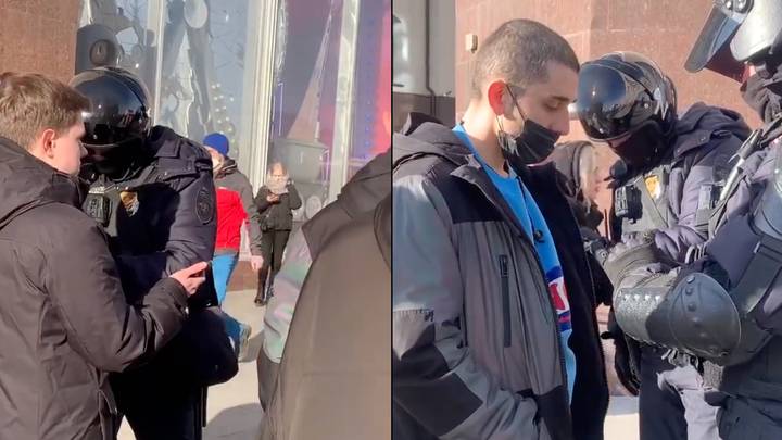 Russian Police Stop People To Check Their Phones And Refuse To Release Them If They Say No