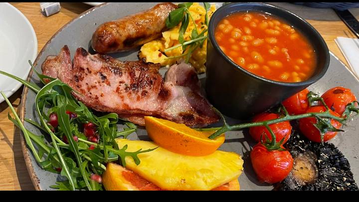 Man Bought 'Traumatising' £11 Fry Up By 'Ex-Friend'