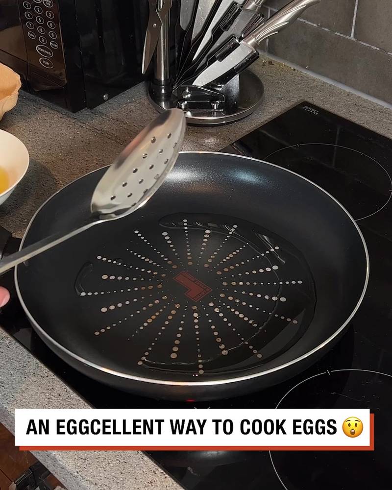 An Eggcellent Way To Cook Eggs 🍳😄