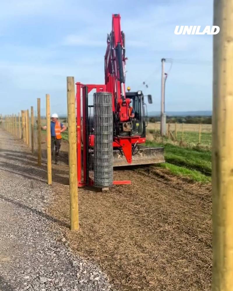 How wire fences are put up